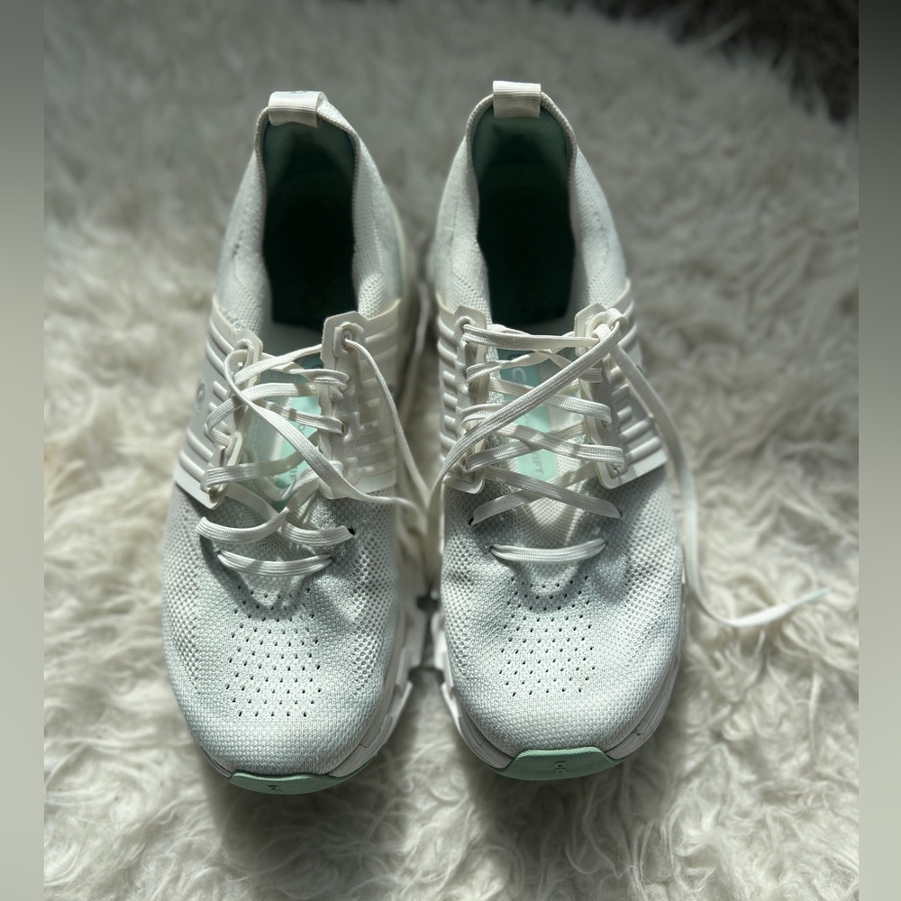 Qc Women's On Cloudswift 3 Running Shoes - image 1